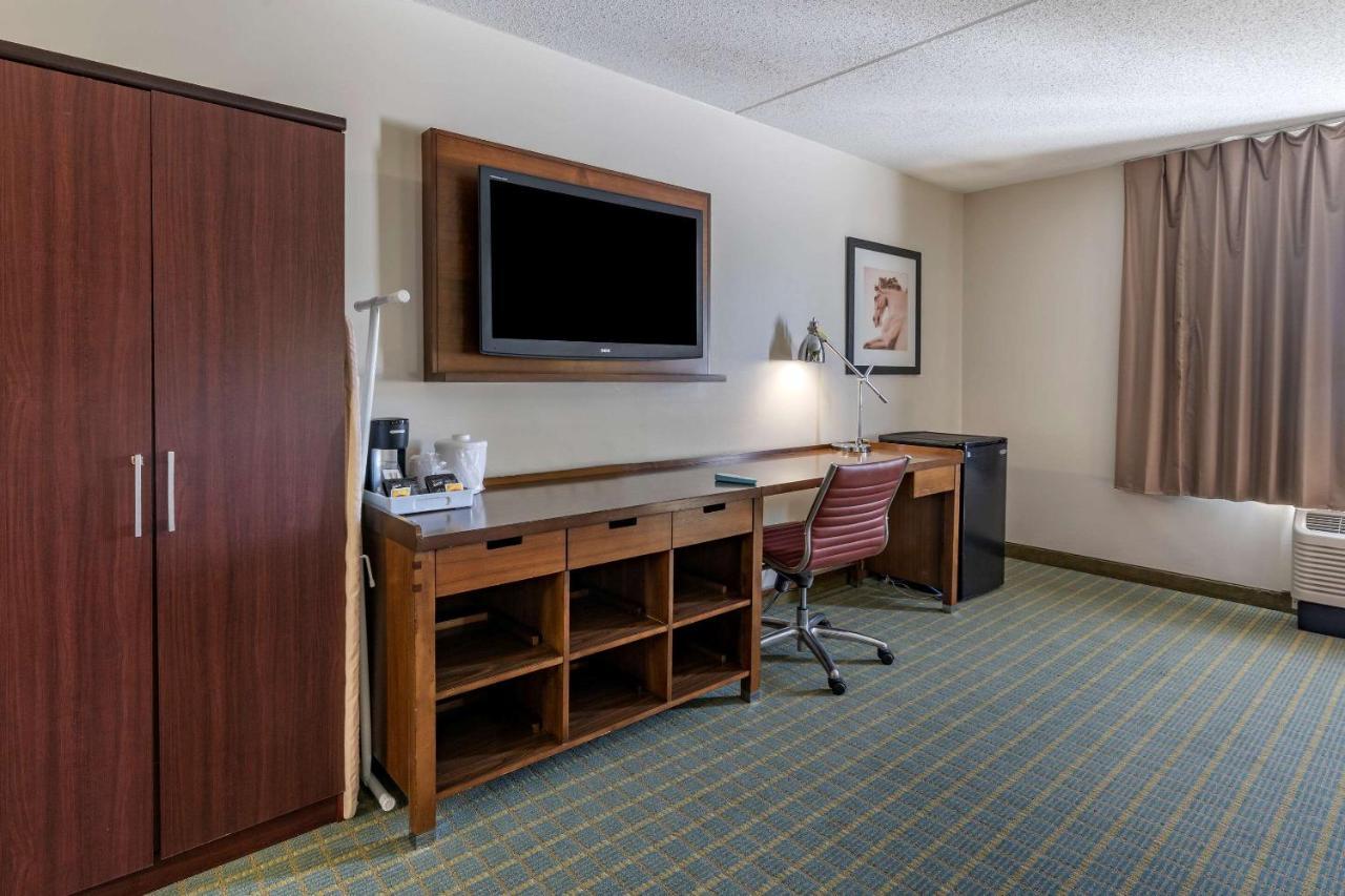Quality Inn Lexington -Horse Park Eksteriør bilde